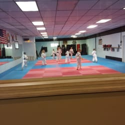Gilbertsville Fitness Center - Kids warming up before their lesson