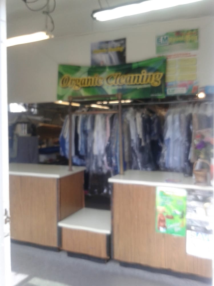 PENINSULA LAUNDRY & DRY CLEANERS Updated September 2024 8822 N