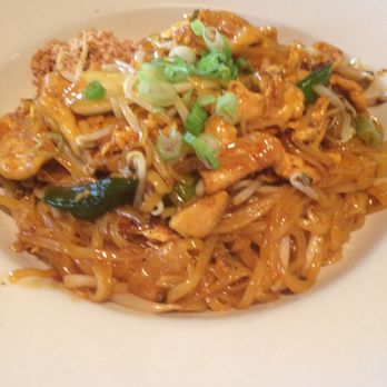 THAI DELIGHT BROADWAY Edmond - Delicious Pad Thai! - Japanese Near Me - Edmond, Oklahoma