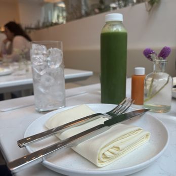 Oases - Cafes Near Me - New York, New York