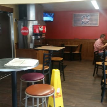 Best Bar-BQ - Inside - Barbeque Near Me - Santa Paula, California