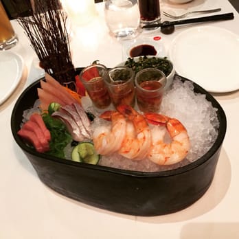 Miku - Sashimi platter - Japanese Near Me - Toronto, Ontario