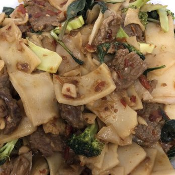 Siam Garden Cafe - Drunken Noodles - Thai Near Me - Honolulu, Hawaii Siam Garden Cafe - Drunken Noodles - Thai Near Me - Honolulu, Hawaii