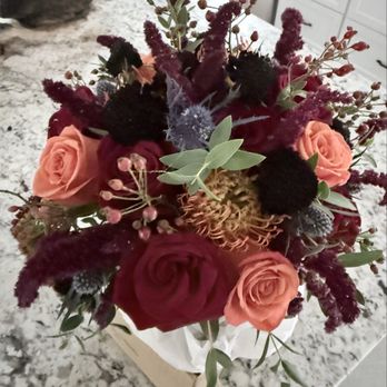 Walton Florist & Gifts - Florists Near Me - Walton, Kentucky
