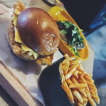 Sweet Catch - Fish sandwich. Fresh, lightly battered fish. - Seafood Near Me - Brooklyn, New York Sweet Catch - Fish sandwich. Fresh, lightly battered fish. - Seafood Near Me - Brooklyn, New York