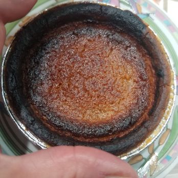 Dad's BBQ - $6 for a tiny pie that burns if you reheat it because it's only 3/4" deep. Rip-off!!! - Barbeque Near Me - Antioch, California