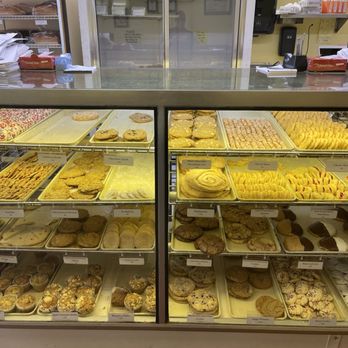 McFarlan Bake Shop - Bakeries Near Me - Hendersonville, North Carolina
