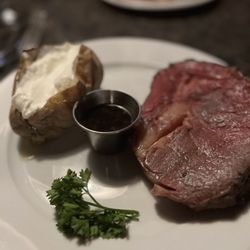 Scotch 'N Sirloin - Prime rib medium rare