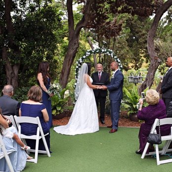 2Wed4Life - Wedding ceremony - Officiants Near Me