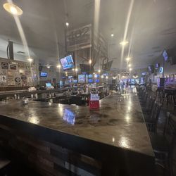402 Sports Bar and Grill