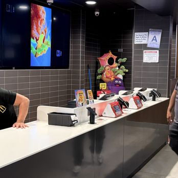 McDonald's - No one at the counter cause we're ordering at the kiosk - Coffee & Tea Near Me - Barstow, California