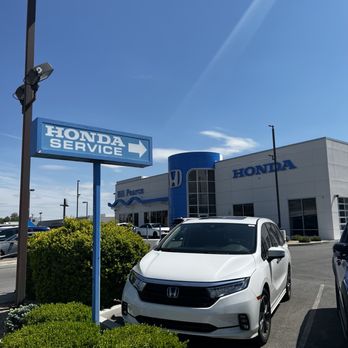 Bill Pearce Courtesy Honda - The entrance - Auto Repair Near Me - Reno, Nevada Bill Pearce Courtesy Honda - The entrance - Auto Repair Near Me - Reno, Nevada
