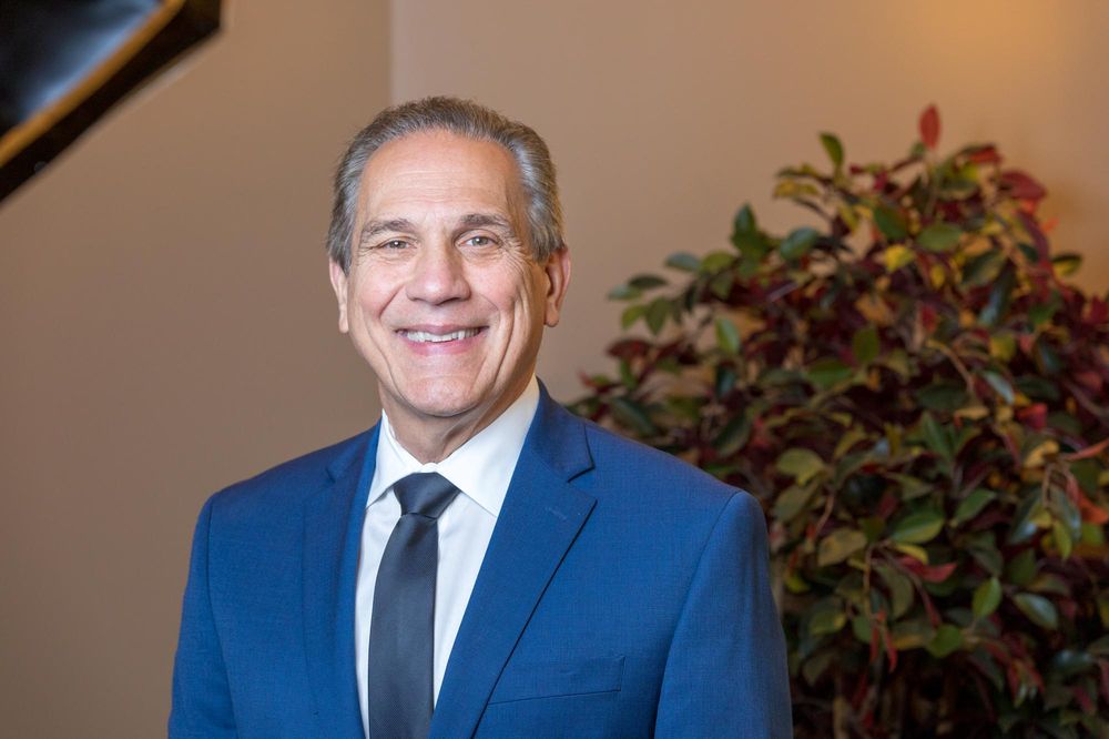 THE FACIAL SURGERY CENTER Updated October 2024 11 Photos 1211 S