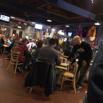 Prison Brews - Busy tonight - American Near Me - Jefferson City, Missouri Prison Brews - Busy tonight - American Near Me - Jefferson City, Missouri
