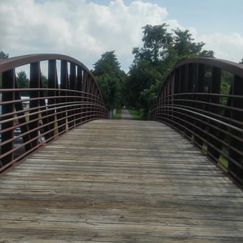 Warrenton Branch Greenway - Nice bridge. Start of Greenway from S.4th st - Hiking Near Me - Warrenton, Virginia Warrenton Branch Greenway - Nice bridge. Start of Greenway from S.4th st - Hiking Near Me - Warrenton, Virginia