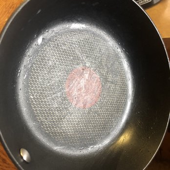 Cape Cod Cottages - Greasy pan pulled straight from the cupboard. - Hotels Near Me - Waldport, Oregon
