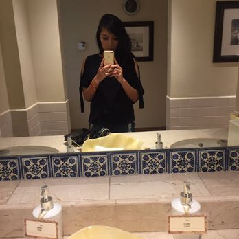 Four Seasons - Bathroom pic - Hotels Near Me - México, D.F., DIF Four Seasons - Bathroom pic - Hotels Near Me - México, D.F., DIF