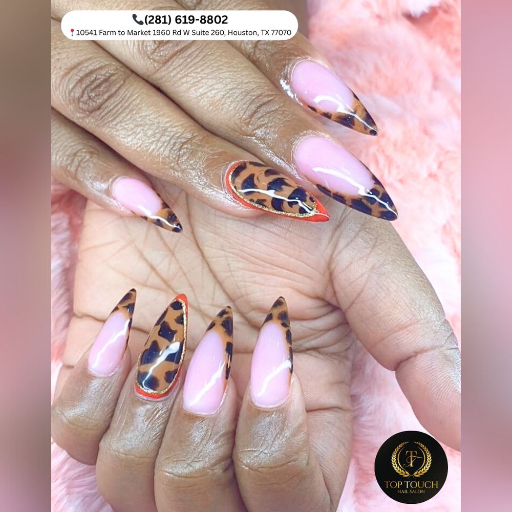 Top Touch Nails Salon Logo