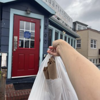Quarterdeck - Seafood Near Me - Arlington, Virginia