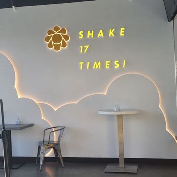 Sunright Tea Studio - Indoor - Bubble Tea Near Me - Artesia, California
