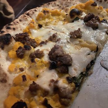 Sotto La Luna - Yummy pizza - Zucca e Salsiccia - Italian Near Me - Astoria, New York Sotto La Luna - Yummy pizza - Zucca e Salsiccia - Italian Near Me - Astoria, New York