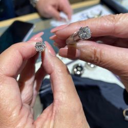 The Diamond Center - Additional comparisons offered to make the best choice. Quality and customer service