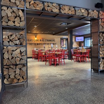 Sonnys BBQ - Inside the restaurant. Very nice. - Barbeque Near Me - Orlando, Florida Sonnys BBQ - Inside the restaurant. Very nice. - Barbeque Near Me - Orlando, Florida