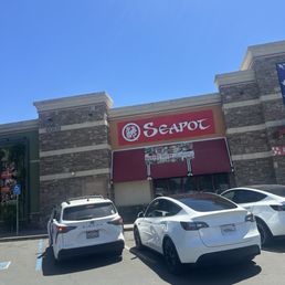 Outside seapot. Outside seapot.