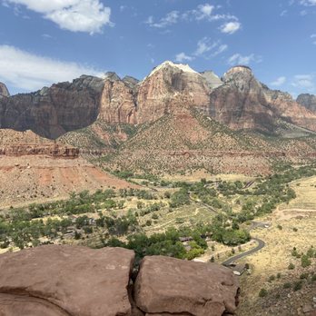 Watchman Trail - View from the overlook. - Hiking Near Me - Virgin, Utah Watchman Trail - View from the overlook. - Hiking Near Me - Virgin, Utah
