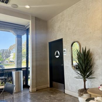 Chrome Coffee Studio - Coffee & Tea Near Me - Torrance, California