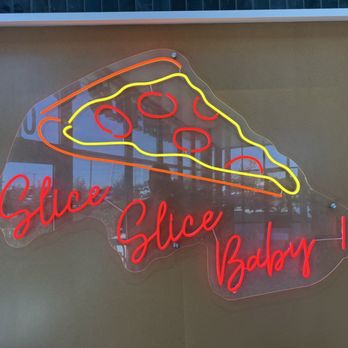 Metro Sliceteria - Neon sign - Pizza Near Me - Las Vegas, Nevada Metro Sliceteria - Neon sign - Pizza Near Me - Las Vegas, Nevada