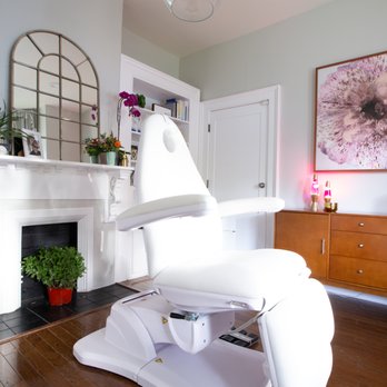Saving Face - Body & Mind - Skin Care Near Me - Austin, Texas Saving Face - Body & Mind - Skin Care Near Me - Austin, Texas