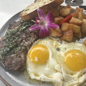 Eggy’s Neighborhood Kitchen - Breakfast & Brunch Near Me - Berkeley, California Eggy’s Neighborhood Kitchen - Breakfast & Brunch Near Me - Berkeley, California