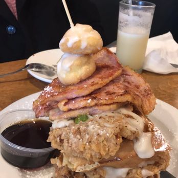 Maple Leaf Diner - Bacon, Chicken and Waffle - American Near Me - Dallas, Texas Maple Leaf Diner - Bacon, Chicken and Waffle - American Near Me - Dallas, Texas