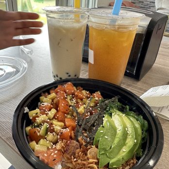 Munchy's Lounge - Sandwiches Near Me - Clayton, California
