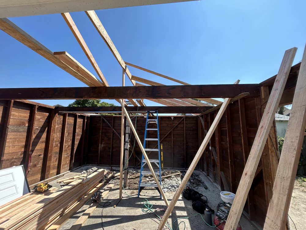 Slide of HN Builders