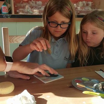 Craft Haus Pottery and Clay Studio - Focused on the Brownie Pottery Badge! - Paint & Sip Near Me - North Palm Beach, Florida Craft Haus Pottery and Clay Studio - Focused on the Brownie Pottery Badge! - Paint & Sip Near Me - North Palm Beach, Florida
