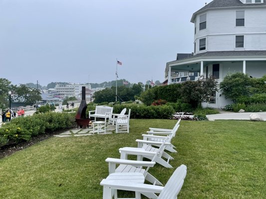 1852 Grill Room by null