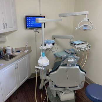 Yonkers Dental Associates, PC - Examination room. - General Dentistry Near Me - Yonkers, New York Yonkers Dental Associates, PC - Examination room. - General Dentistry Near Me - Yonkers, New York