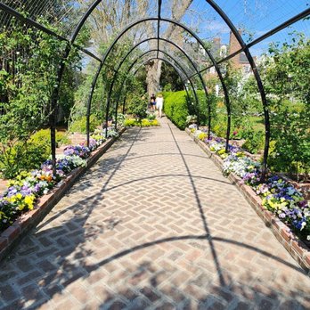 Boone Hall Plantation - Flower garden - Venues & Event Spaces Near Me - Mount Pleasant, South Carolina Boone Hall Plantation - Flower garden - Venues & Event Spaces Near Me - Mount Pleasant, South Carolina