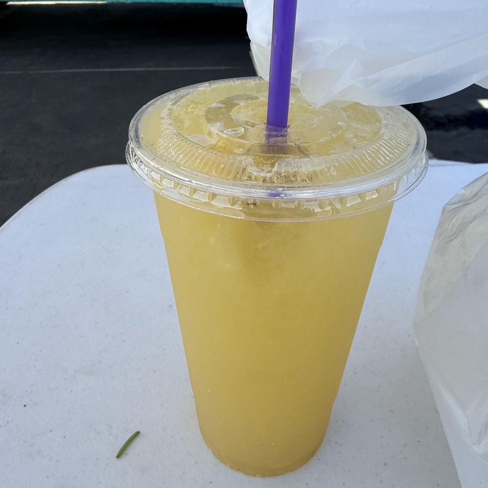 Los Mirandas De Lazaro - Pineapple fresca - Food Trucks Near Me - Lathrop, California Los Mirandas De Lazaro - Pineapple fresca - Food Trucks Near Me - Lathrop, California