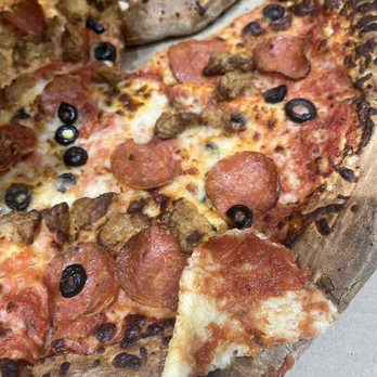 Red Pepper Pizzeria & Pasta - Carnation - Three topping pizza - Pizza Near Me - Carnation, Washington Red Pepper Pizzeria & Pasta - Carnation - Three topping pizza - Pizza Near Me - Carnation, Washington