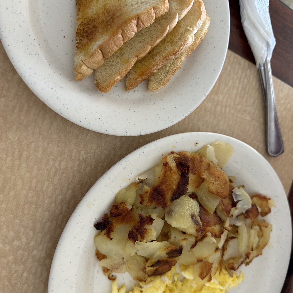 Roy's Breakfast and Lunch - Side of Hashbrowns and eggs with toast. - Breakfast & Brunch Near Me - Cypress, Texas Roy's Breakfast and Lunch - Side of Hashbrowns and eggs with toast. - Breakfast & Brunch Near Me - Cypress, Texas