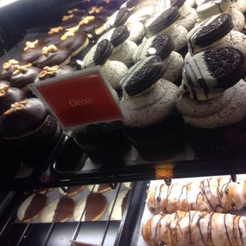 Sugar Bakery - Cupcakes - Bakeries Near Me - West Roxbury, Massachusetts