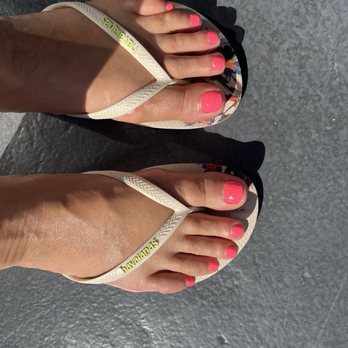 Aloha Nail Spa - Looks ok. Not amazing, but definitely not great. - Nail Salons Near Me - Miami Beach, Florida