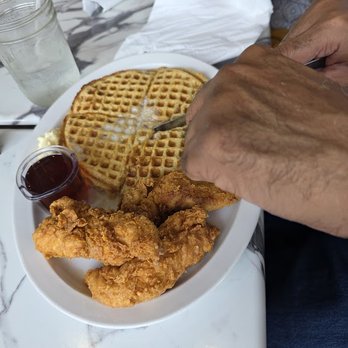 Kuzzos Chicken & Waffles - Southern Near Me - Detroit, Michigan Kuzzos Chicken & Waffles - Southern Near Me - Detroit, Michigan