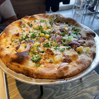Mountains Walking Brewery & Pub - Spicy luau pizza with vegan cheese! Delicious - Breweries Near Me - Bozeman, Montana