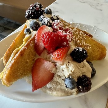 Mornings Breakfast & Brunch - Paradise French Toast - Breakfast & Brunch Near Me - Fishers, Indiana