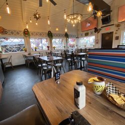 El Diablo Mexican Cuisine - Nice dinning area, spacious
