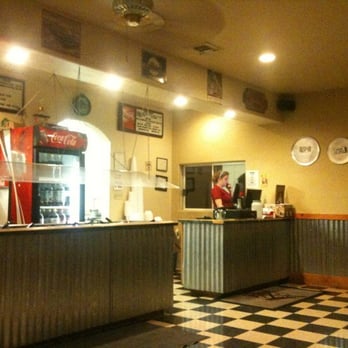 R&R Pizza Express - checkered floor - Pizza Near Me - Thatcher, Arizona R&R Pizza Express - checkered floor - Pizza Near Me - Thatcher, Arizona